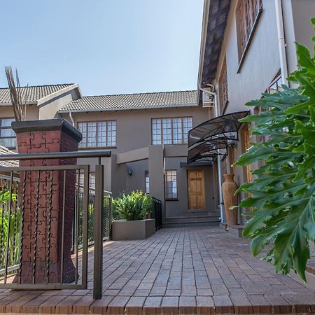 Ruth Avenue Guest House Edenvale Exterior photo